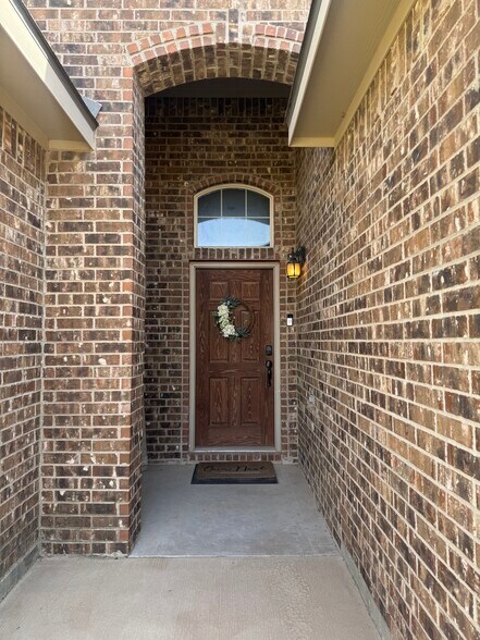 Building Photo - 6615 Colony Rd