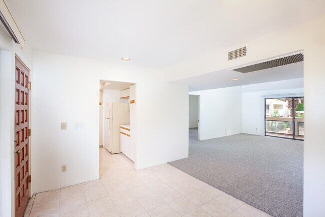 Building Photo - 255 E Avenida Granada