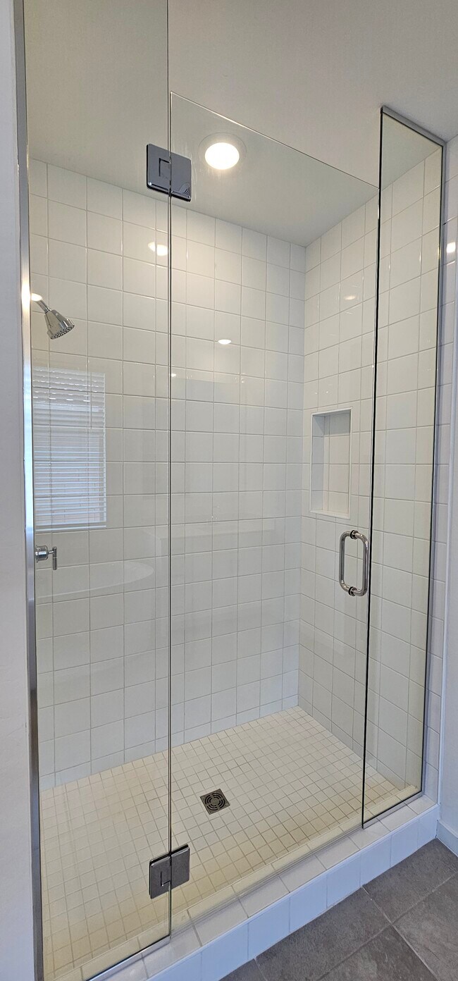 Building Photo - 5050 W Hunter Trl