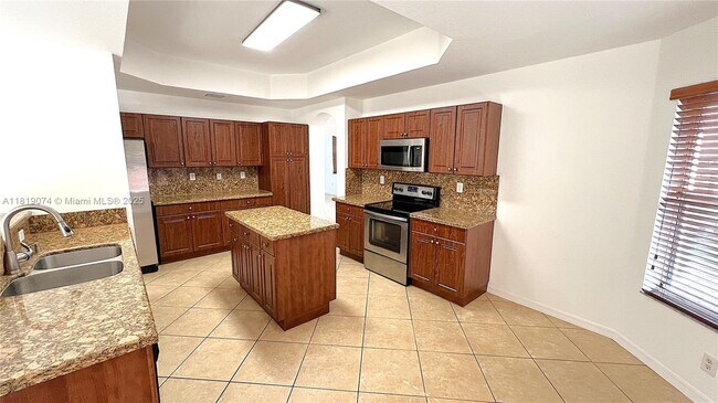 Building Photo - 3001 SW 156th Ave