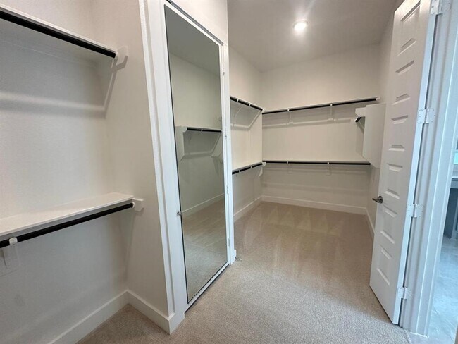 Building Photo - 4859 Antler Run Dr