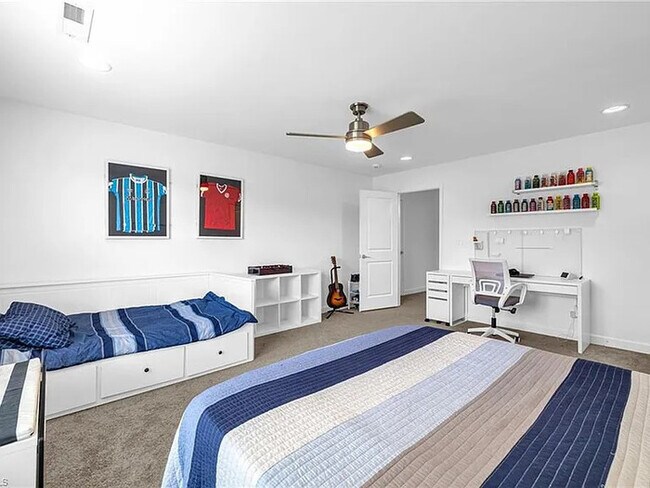 Building Photo - Earn Wealth While Leasing - Like a Homeown...
