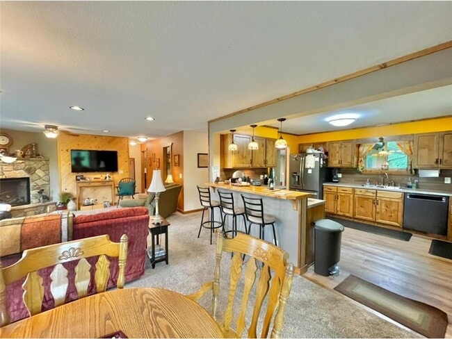 Building Photo - 38258 Deer Lake Way