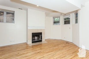Building Photo - 2320 N Southport Ave