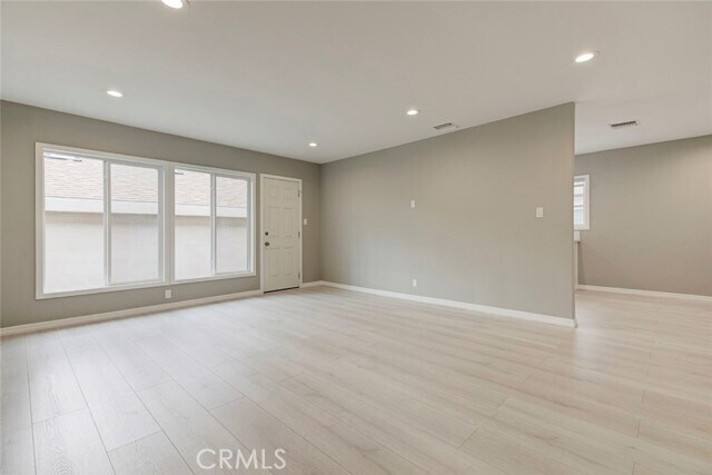 Building Photo - 10935 Nassau Ave