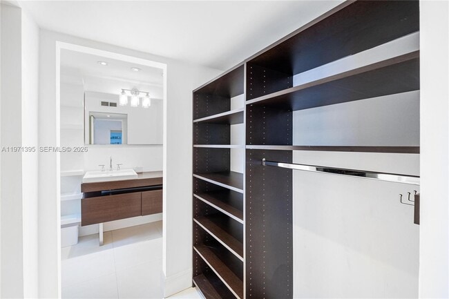 Building Photo - 4150 Ventura Ave