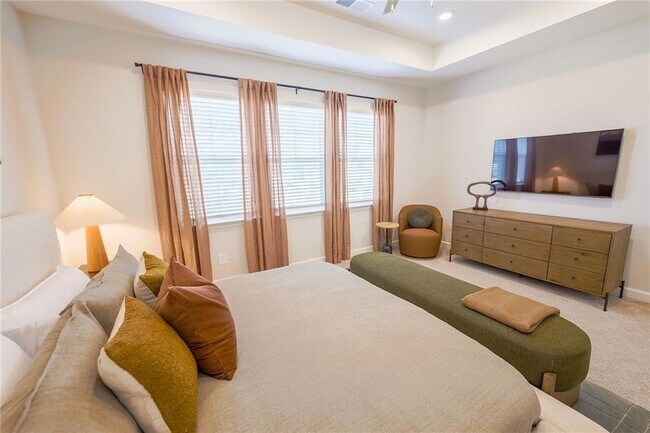 Building Photo - 622 Shallowford Rd