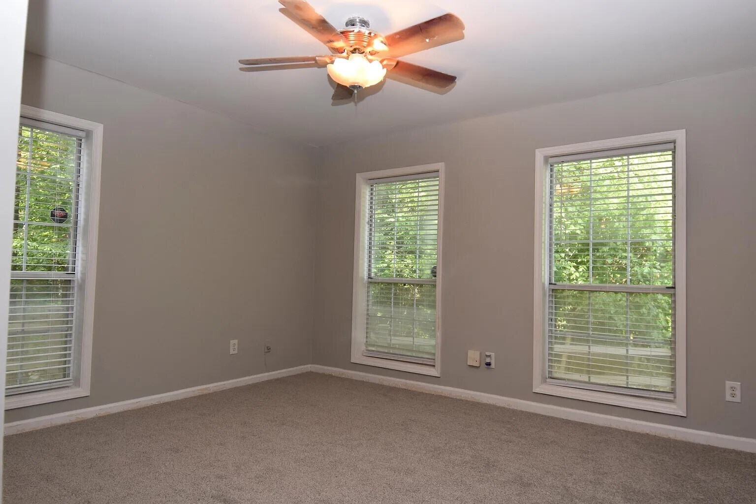 Bed room-1 - 302 Lenox Way NE