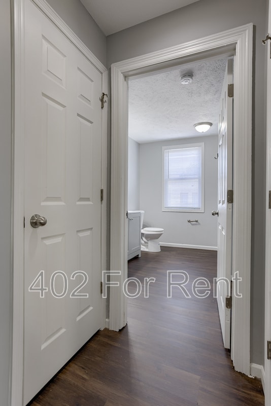 Building Photo - 2233 S 20th St