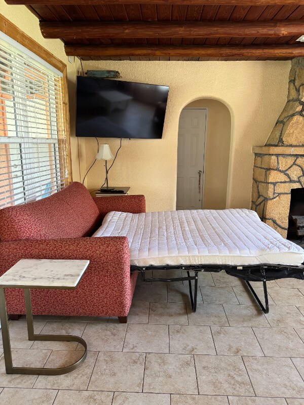 Building Photo - 385 Woodland Ave