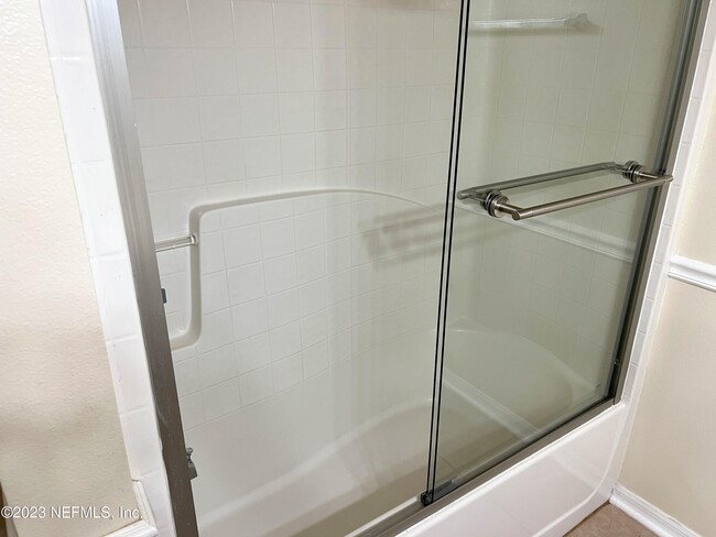 Building Photo - 6580 Gentle Oaks Dr N