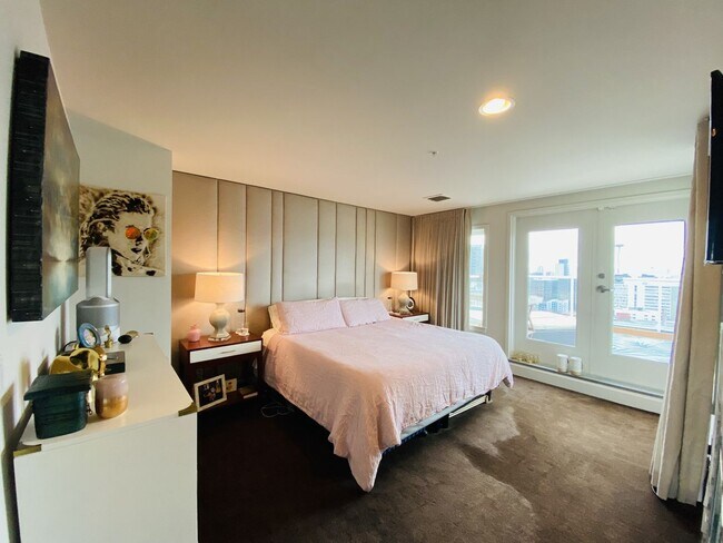 Building Photo - 420 Melrose Condominiums ~ Capitol Hill