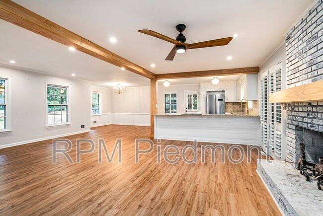 Building Photo - 175 Wavetree Dr