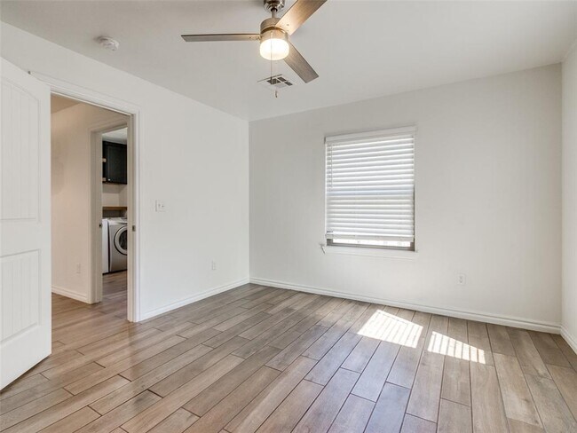 Building Photo - 4101 N Hammond Ave