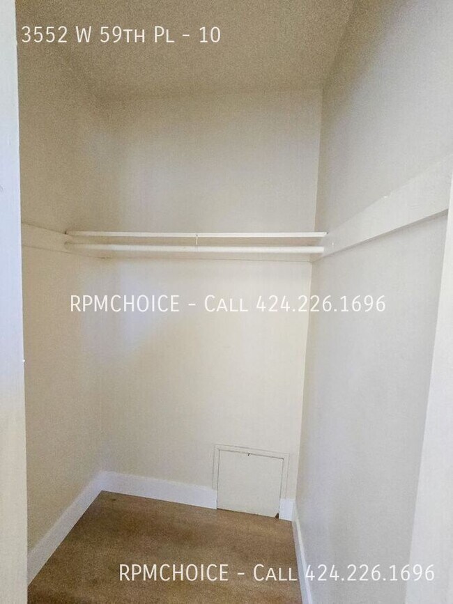 Building Photo - 3552 W 59th Pl