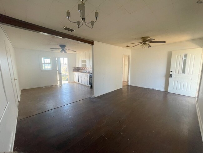 Building Photo - 703 Williams Ave