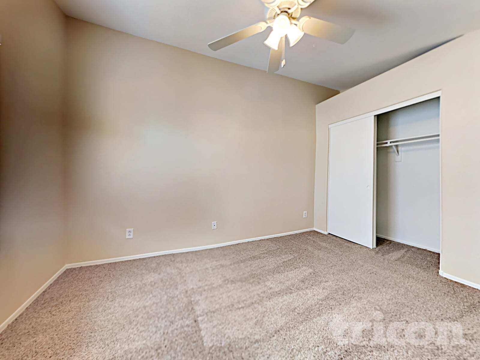 Building Photo - 8668 W Hubbell St