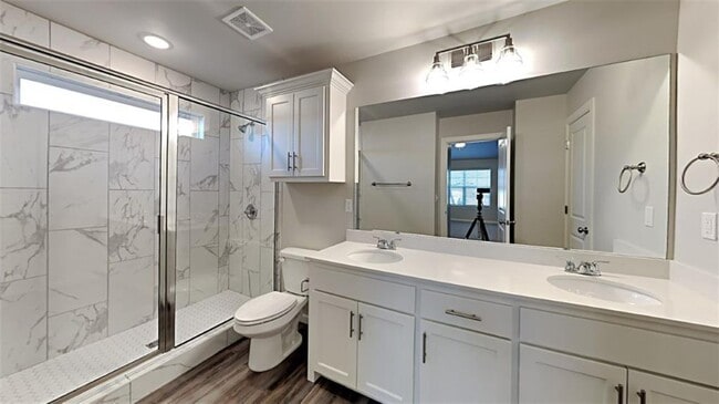 Building Photo - 485 Hardesty Dr