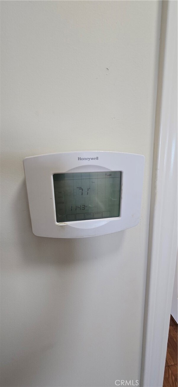 Building Photo - 3244 Hackett Ave