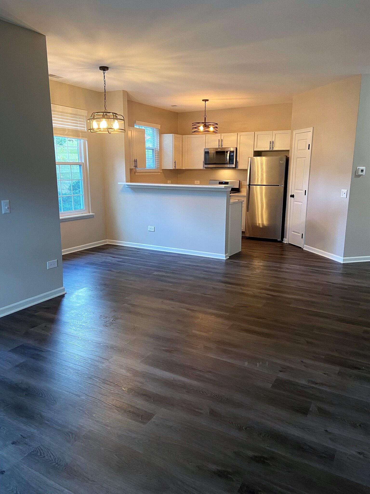 Randall Village 1637 Carlemont Dr Crystal Lake IL 60014 Apartment Finder