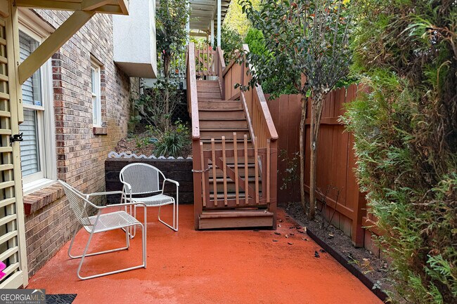 Building Photo - 3550 River Trace Dr