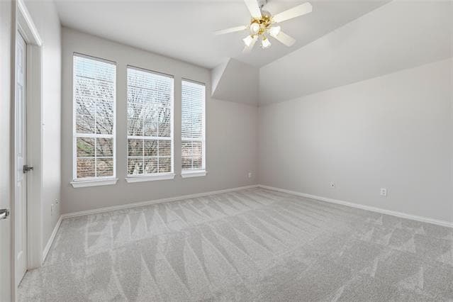 Building Photo - 715 Lakeway Dr