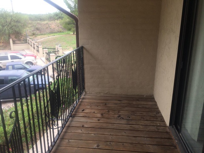 Building Photo - 797 W Mesa Verde Dr