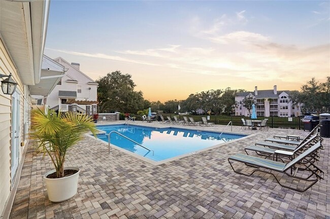 Building Photo - 3275 Haviland Ct