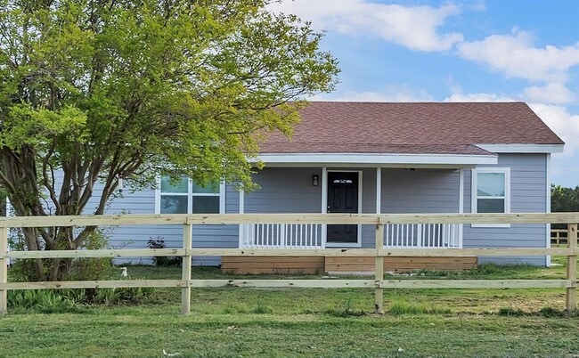 Building Photo - 51 Private Rd 901