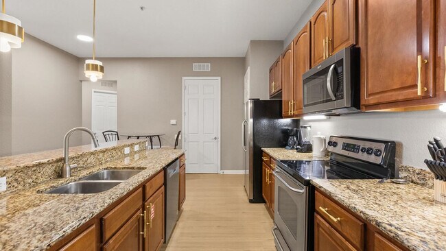 Building Photo - 5037 Shoreway Loop
