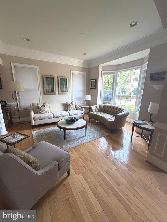 Building Photo - 8402 Tysons Trace Ct