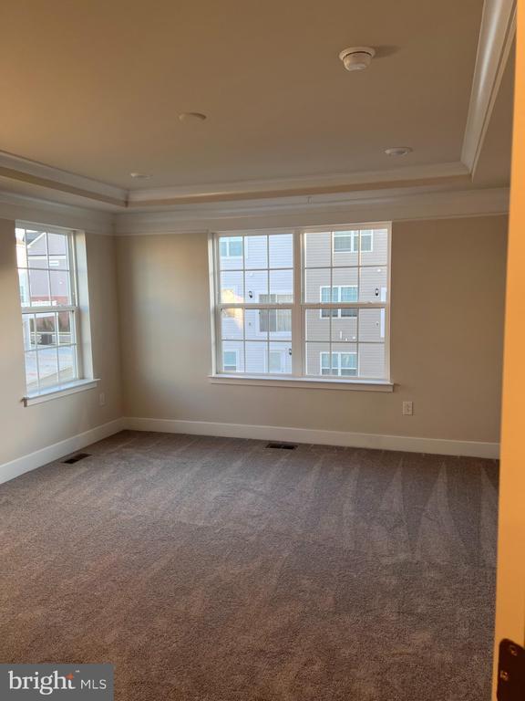 Building Photo - 7551 Dundee Rd