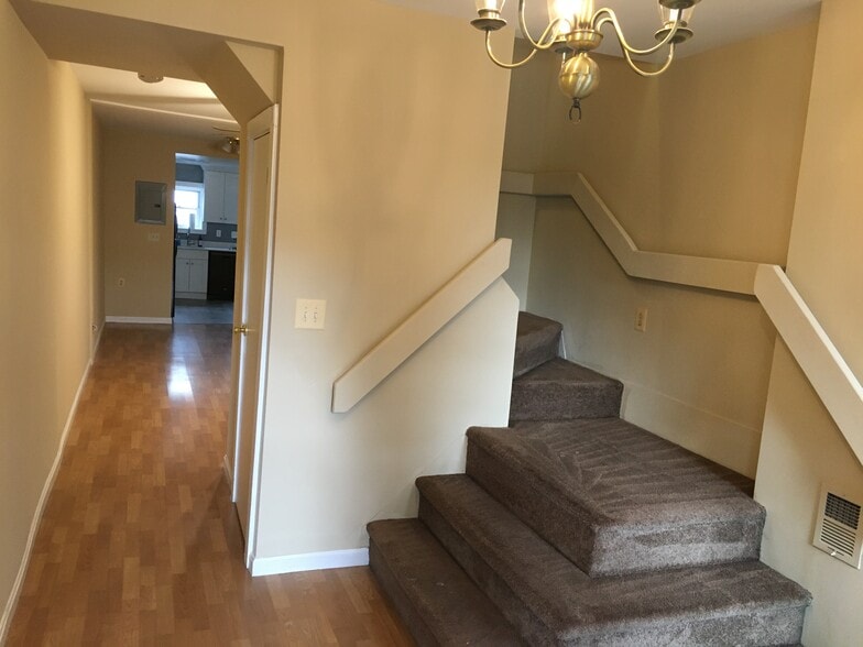 Building Photo - 2824 Odonnell St