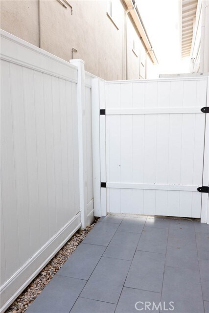 Building Photo - 1116 W Balboa Blvd