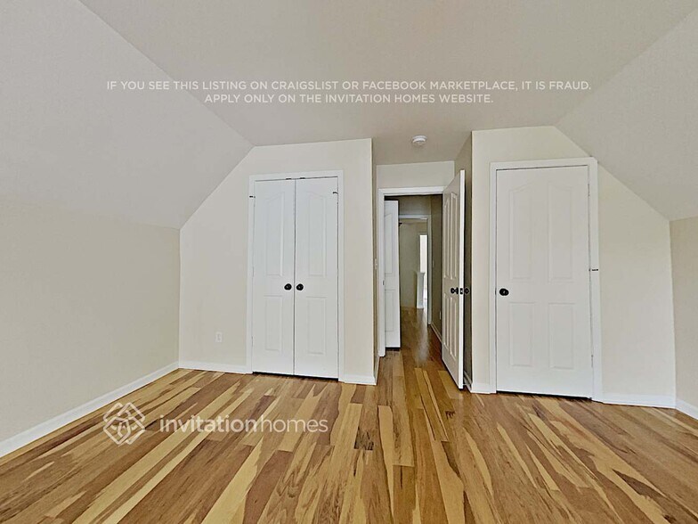 Building Photo - 8670 Brook Glen Ln