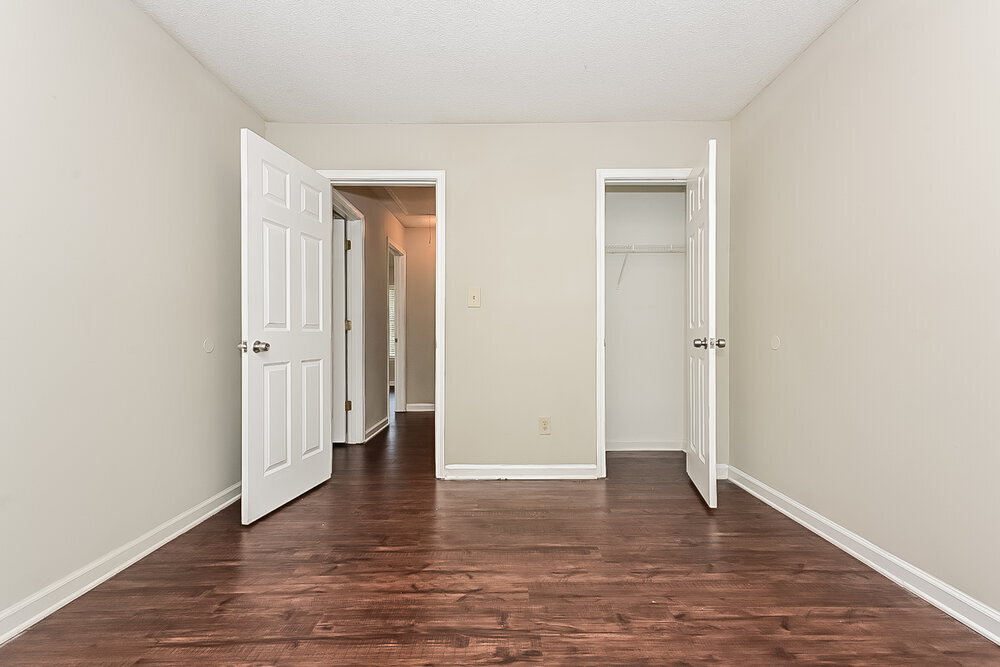 Building Photo - 68 Hampton Oaks Dr