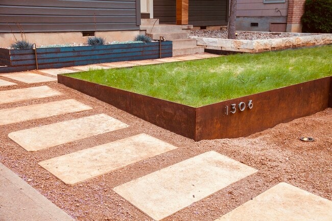 Building Photo - 1306 Oxford Ave