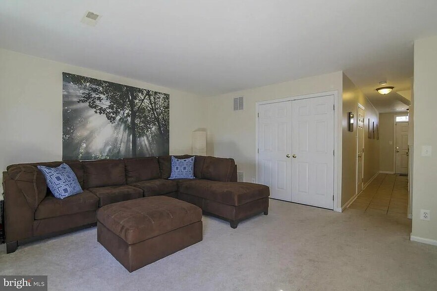 Building Photo - 3512 Moon Way