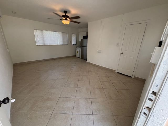 Building Photo - 1064 N Tamiami Trl