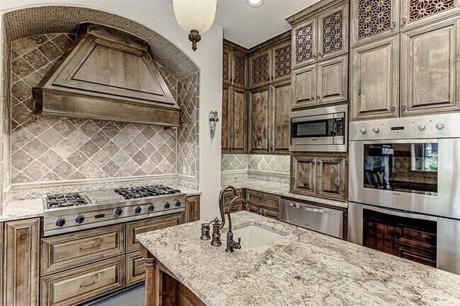 Building Photo - 109 Bella Strada Cove