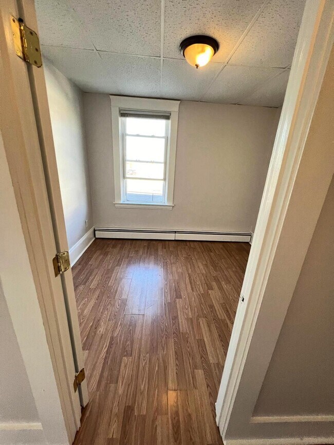 Building Photo - Washington