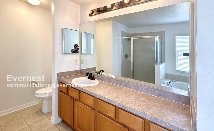 Building Photo - 10545 Shady Falls Ct