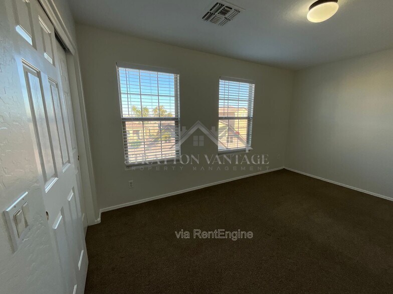 Building Photo - 7323 W Alta Vista Rd