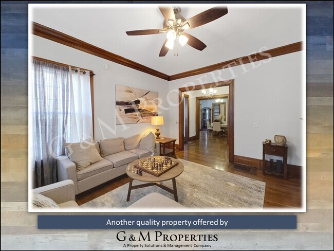 Building Photo - Rare Park Ave Rental – Spacious 3-Bedroom with Original Charm