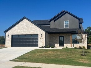 Building Photo - 4750 Cowboy St