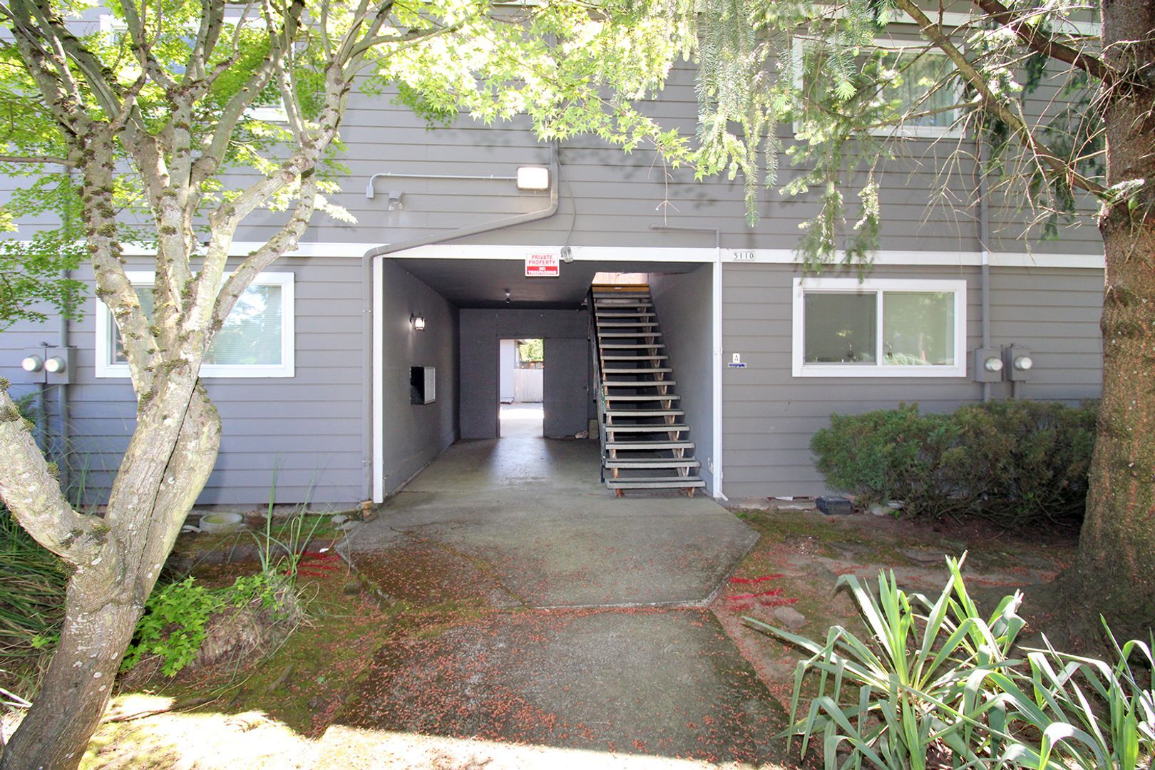 Building Photo - 6214 SE 51st Ave