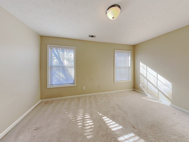 Building Photo - 1785 Summit Edge Cir