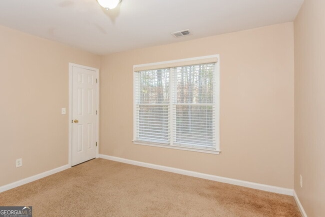 Building Photo - 9120 Waterford Ln