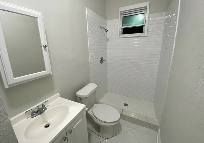 Bathroom - 3511 N 12th St