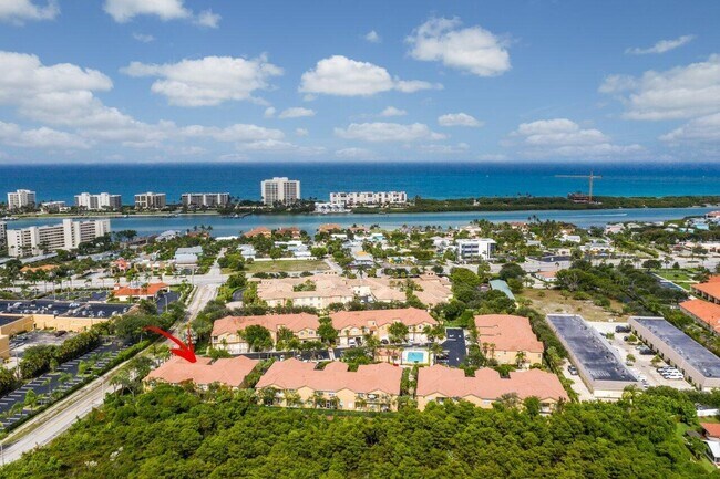 Building Photo - 152 Village Blvd